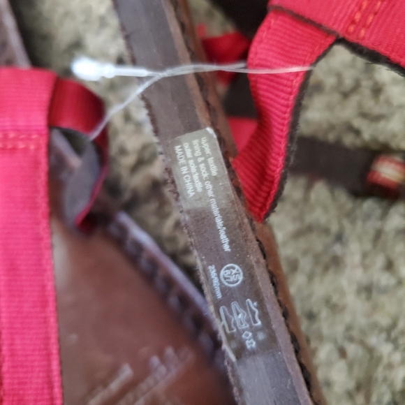 Sandals - Picture 7 of 8